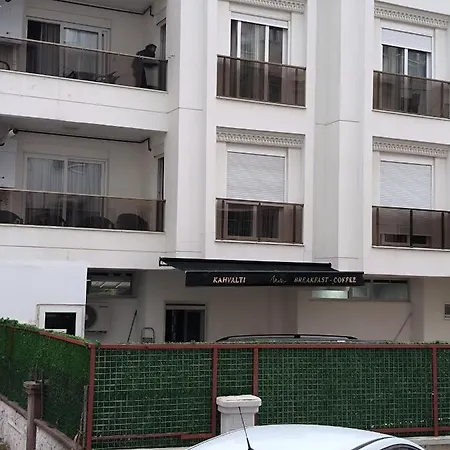 Sky & Lejlighedshotel Antalya